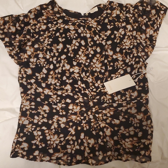NWT Women's Floral Short-Sleeve Blouse - Picture 3 of 4